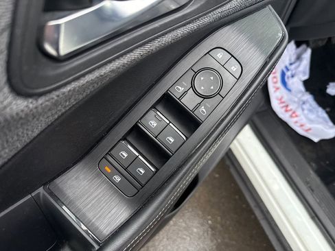 Used 2023 Nissan Rogue SV image 24