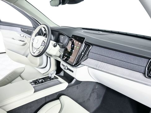New 2026 Volvo XC90 T8 Ultra AWD/4WD image 25