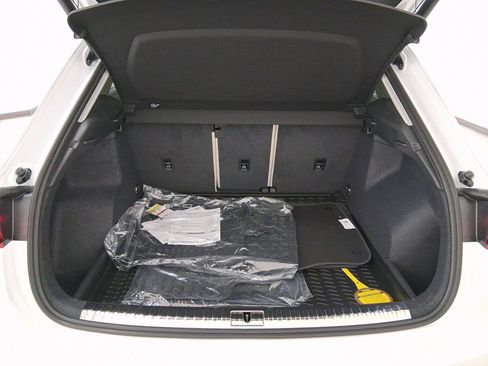 New 2025 Audi Q3 2.0T Premium w/ Convenience Package image 24