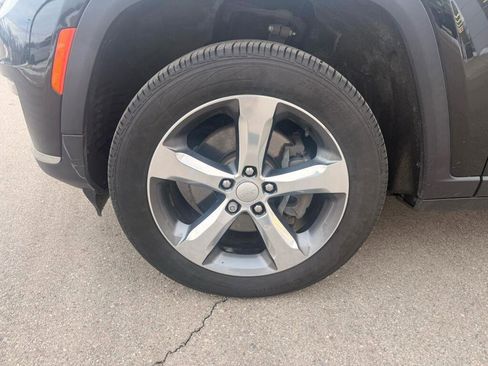 Used 2021 Jeep Grand Cherokee L Limited w/ Trailer Tow Group (B) image 9