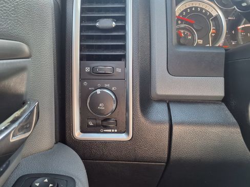 Used 2016 RAM 1500 Lone Star RWD image 30