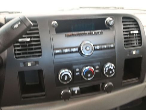 Used 2012 Chevrolet Silverado 1500 W/T image 12