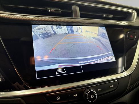 Used 2021 Buick Encore GX Select FWD image 32