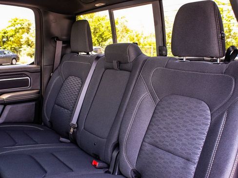 Used 2025 RAM 1500 Big Horn AWD/4WD image 32