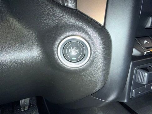 Certified 2019 Chevrolet Silverado 1500 High Country w/ Technology Package image 15