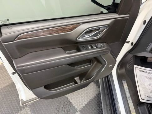 Used 2021 Chevrolet Tahoe LT w/ LT Signature Package AWD/4WD image 24