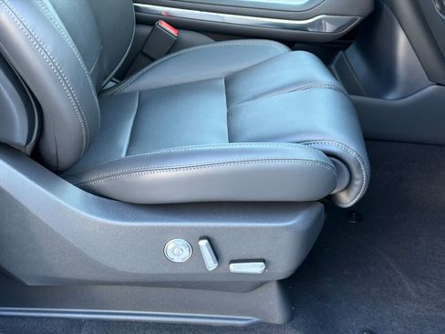 New 2026 Lincoln Navigator L Reserve w/ Jet Appearance Package AWD/4WD image 13
