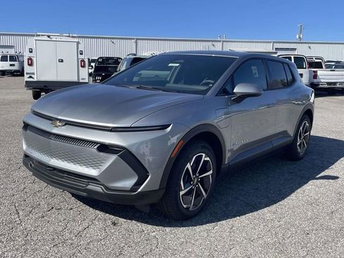 New 2026 Chevrolet Equinox EV LT image 7