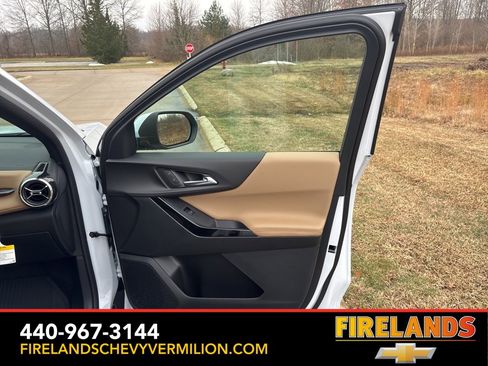 New 2026 Chevrolet Equinox ACTIV w/ Convenience Package III image 38