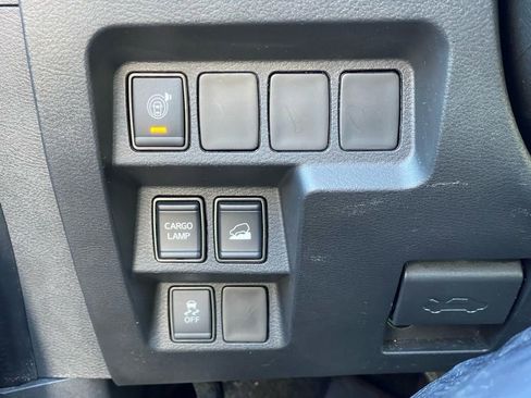 Used 2023 Nissan Frontier SV w/ Midnight Edition Package AWD/4WD image 16