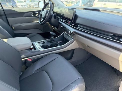 New 2026 Kia Carnival SX FWD image 17