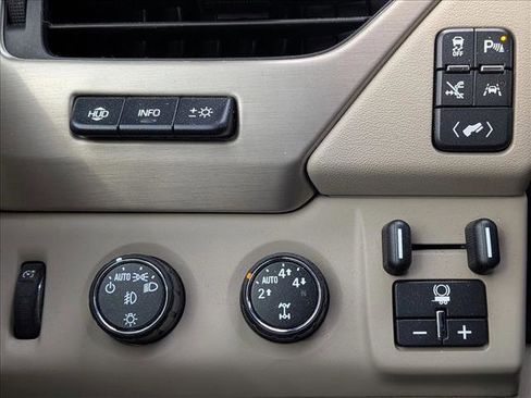 Used 2016 GMC Yukon XL Denali w/ Open Road Package image 7