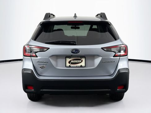 Used 2023 Subaru Outback Premium AWD/4WD image 10