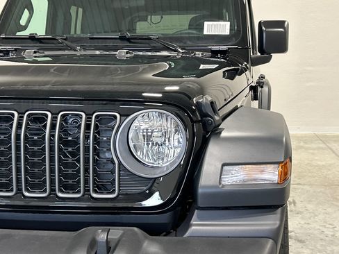 New 2026 Jeep Wrangler Unlimited Sport AWD/4WD image 10