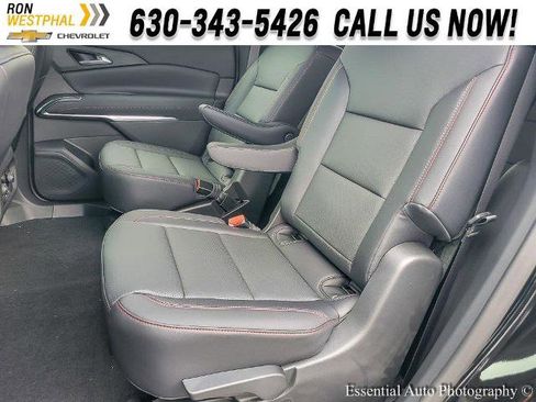 New 2026 Chevrolet Traverse Z71 w/ Driver Confidence Package image 9