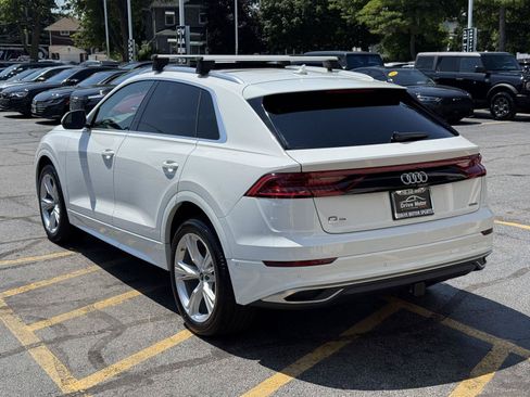 Used 2023 Audi Q8 Premium w/ Convenience Package AWD/4WD image 6