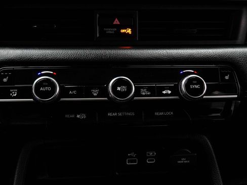 Used 2025 Honda Pilot EX-L image 22