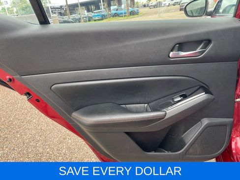 Used 2023 Nissan Altima 2.5 SR FWD image 14