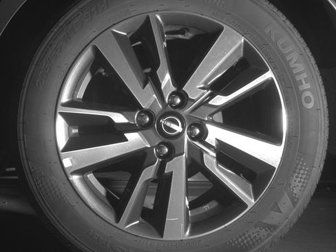 Used 2025 Nissan Versa SV image 14