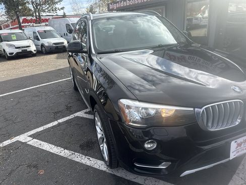 Used 2017 BMW X3 xDrive28i image 12