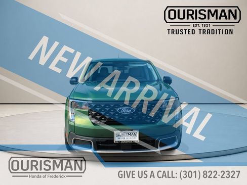 Used 2025 Ford Maverick Lariat w/ 4K Tow Package AWD/4WD image 4