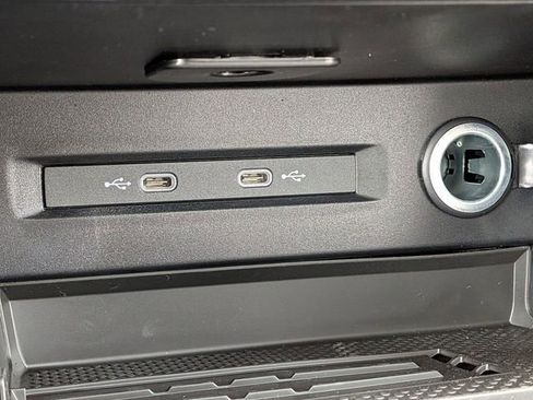 New 2026 Volkswagen Taos SE image 14