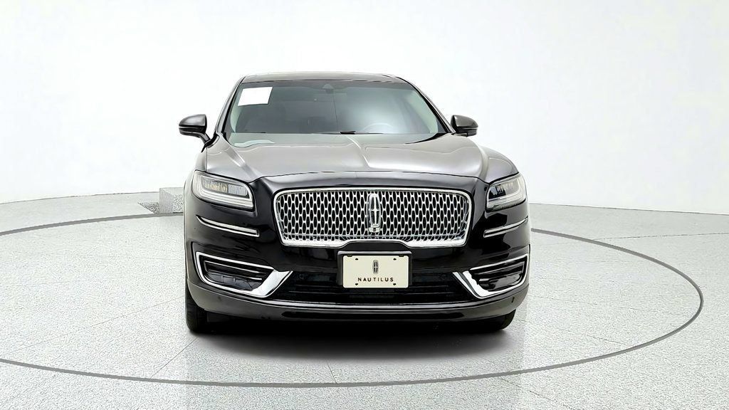 Used 2019 Lincoln Nautilus Reserve AWD/4WD image 2