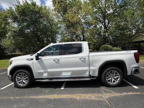 Used 2021 GMC Sierra 1500 SLT w/ SLT Premium Package AWD/4WD image 9
