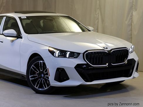 New 2026 BMW 530i xDrive w/ M Sport Package image 2