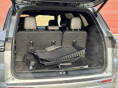 New 2026 Buick Enclave Avenir w/ Super Cruise Package image 9