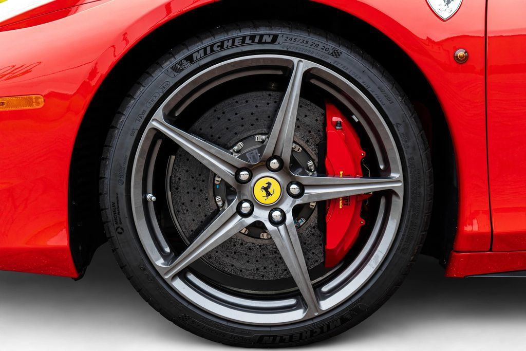 Used 2015 Ferrari 458 Italia Coupe RWD image 63