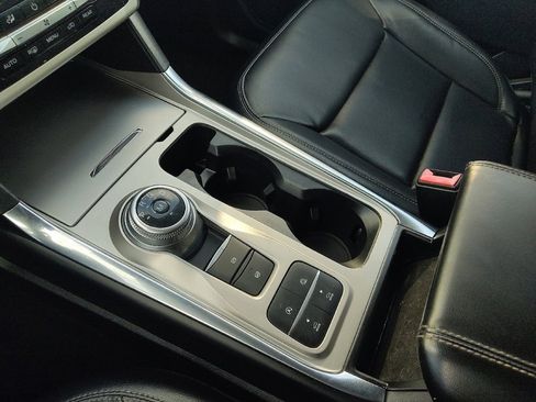 Used 2021 Ford Explorer XLT w/ Equipment Group 202A image 26