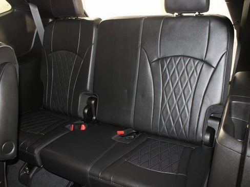 Used 2022 Buick Enclave Avenir w/ Avenir Technology Package image 23