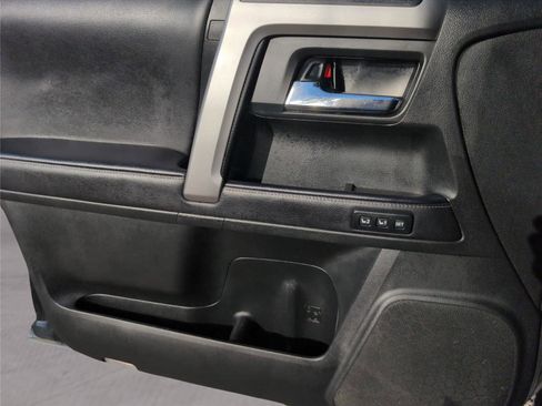 Used 2022 Toyota 4Runner Limited image 31