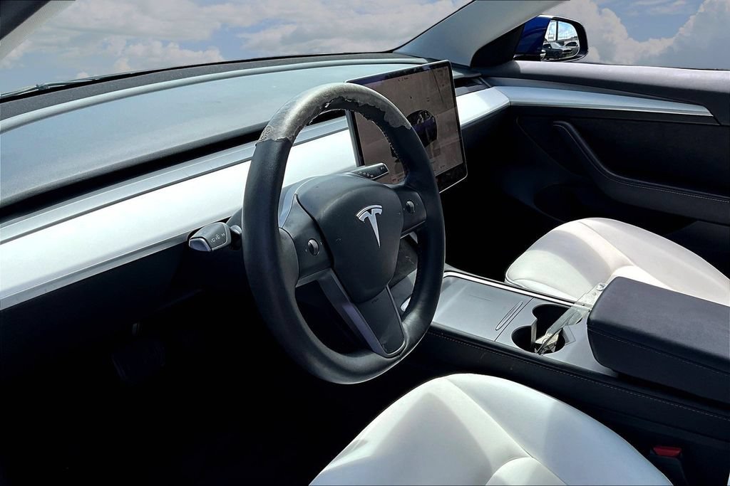 Used 2023 Tesla Model 3 Standard Range RWD image 15