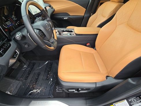 Used 2025 Lexus RX 350 Premium Plus w/ Accessory Package (Z1) FWD image 16