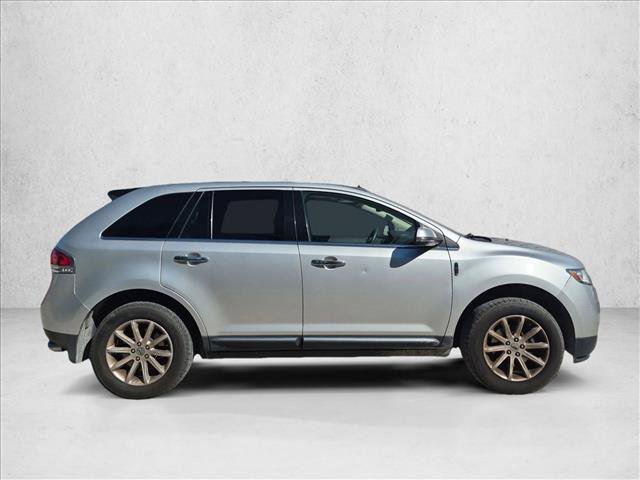 Used 2015 Lincoln MKX FWD w/ Equipment Group 102A image 4