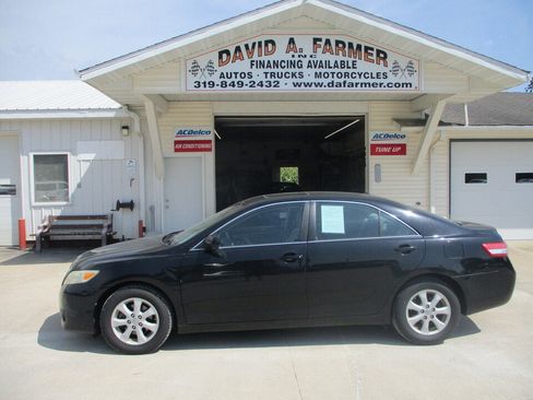 Used 2010 Toyota Camry LE FWD image 13