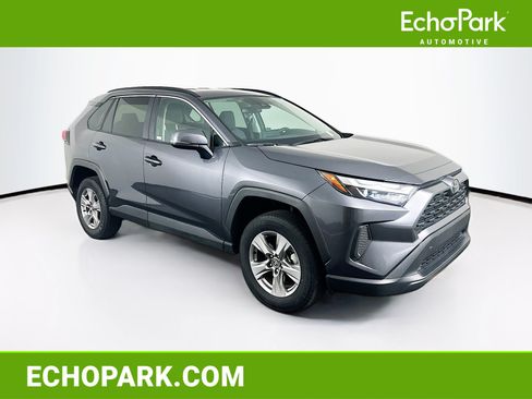 Used 2025 Toyota RAV4 XLE FWD image 1