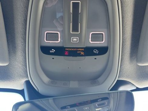 Used 2026 Volvo XC40 B5 Plus w/ Climate Package image 22