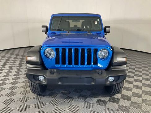 Used 2022 Jeep Wrangler Unlimited Sport AWD/4WD image 2