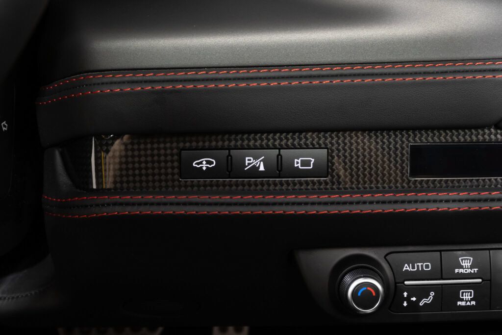 Used 2022 Ferrari F8 Tributo RWD image 40