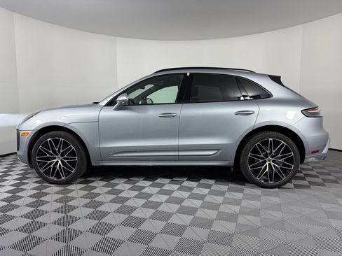 Certified 2026 Porsche Macan AWD/4WD image 2
