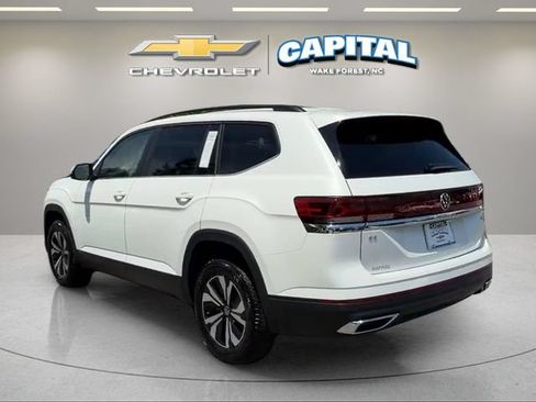 Used 2026 Volkswagen Atlas SE AWD/4WD image 3