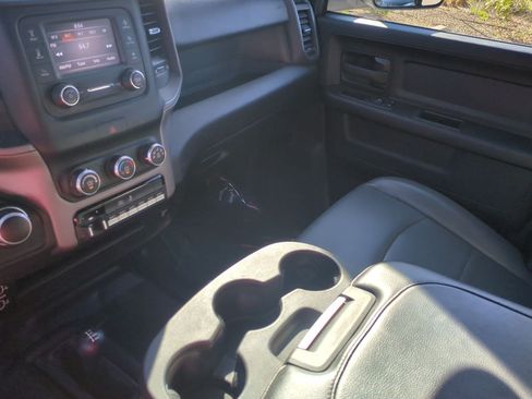 Used 2022 RAM 2500 Tradesman w/ Chrome Appearance Group AWD/4WD image 23