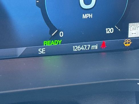 Used 2025 Ford F150 Lariat w/ Equipment Group 502A High AWD/4WD image 18