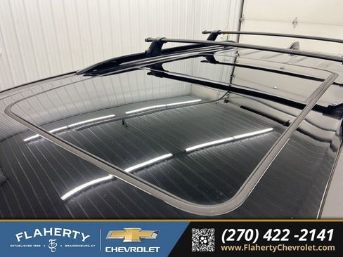 Used 2024 GMC Acadia AT4 w/ Luxury Package image 35