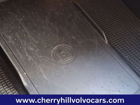 Certified 2025 Volvo XC40 B5 Core w/ Protection Package Premier image 24