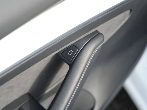 Used 2022 Tesla Model 3 Long Range image 27