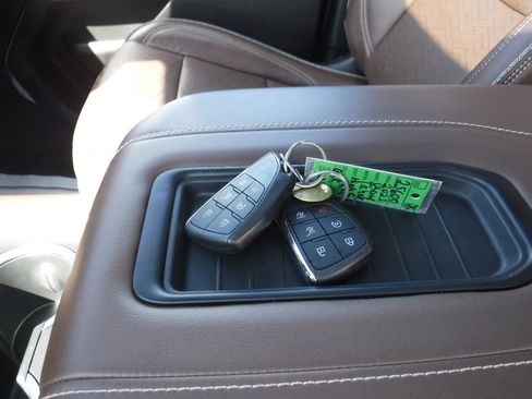 Used 2023 Chevrolet Tahoe High Country image 21